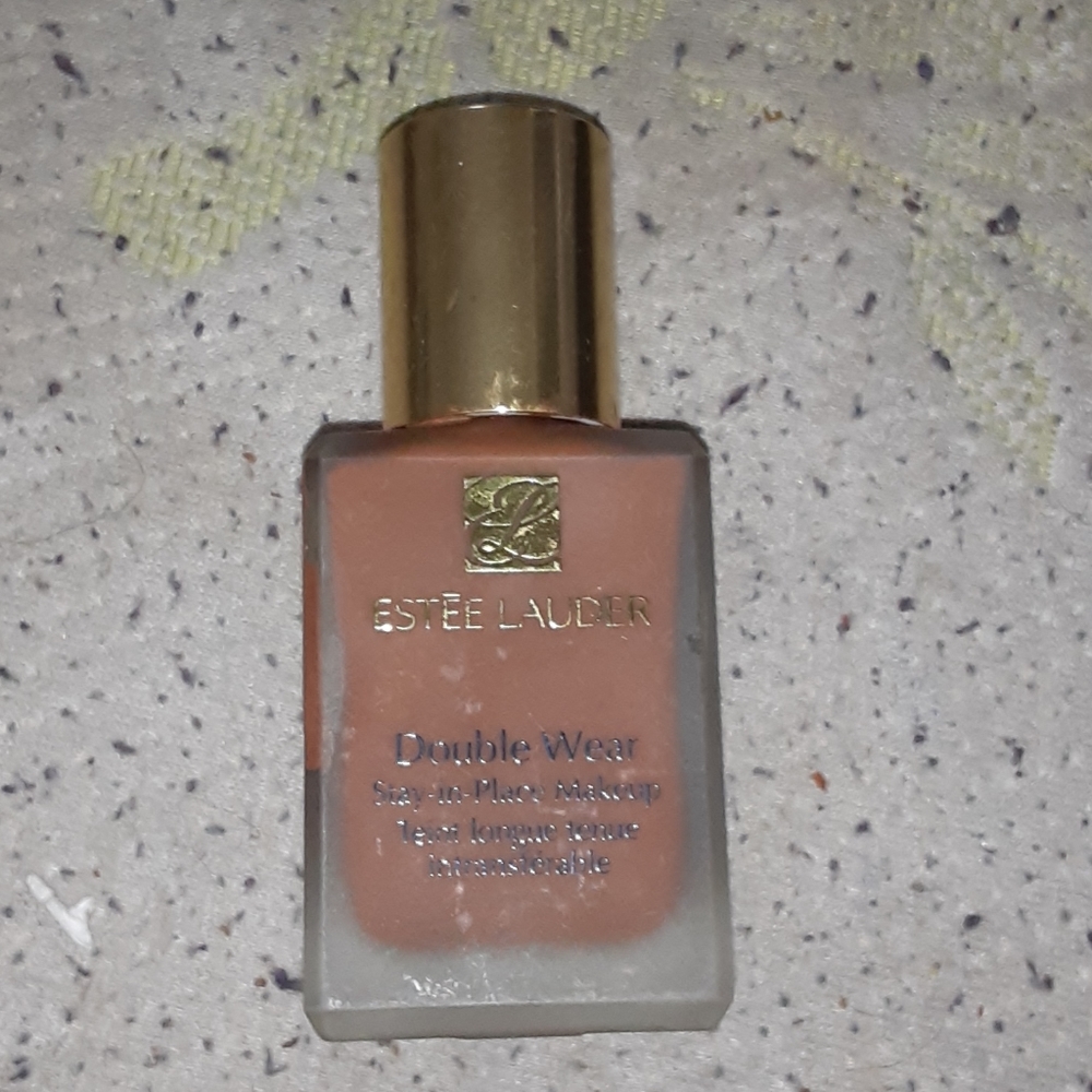 Estee Lauder foundation